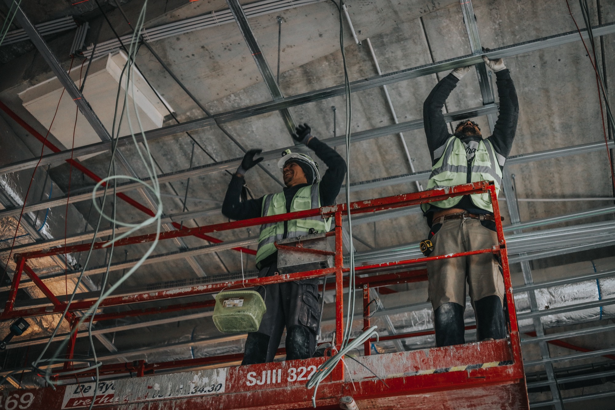 Plataforma de trabalho numa obra modular Blean
